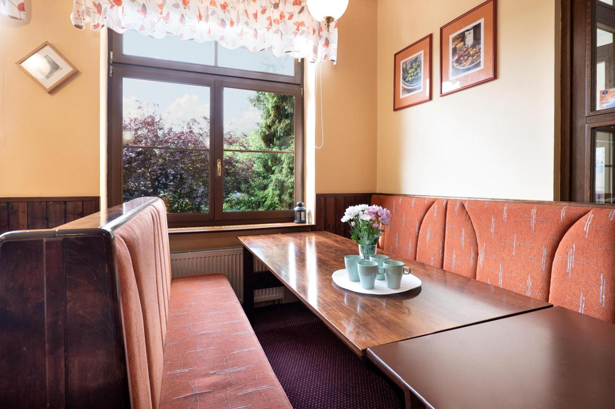Lucni Dum Hotel Janské Lázně Buitenkant foto