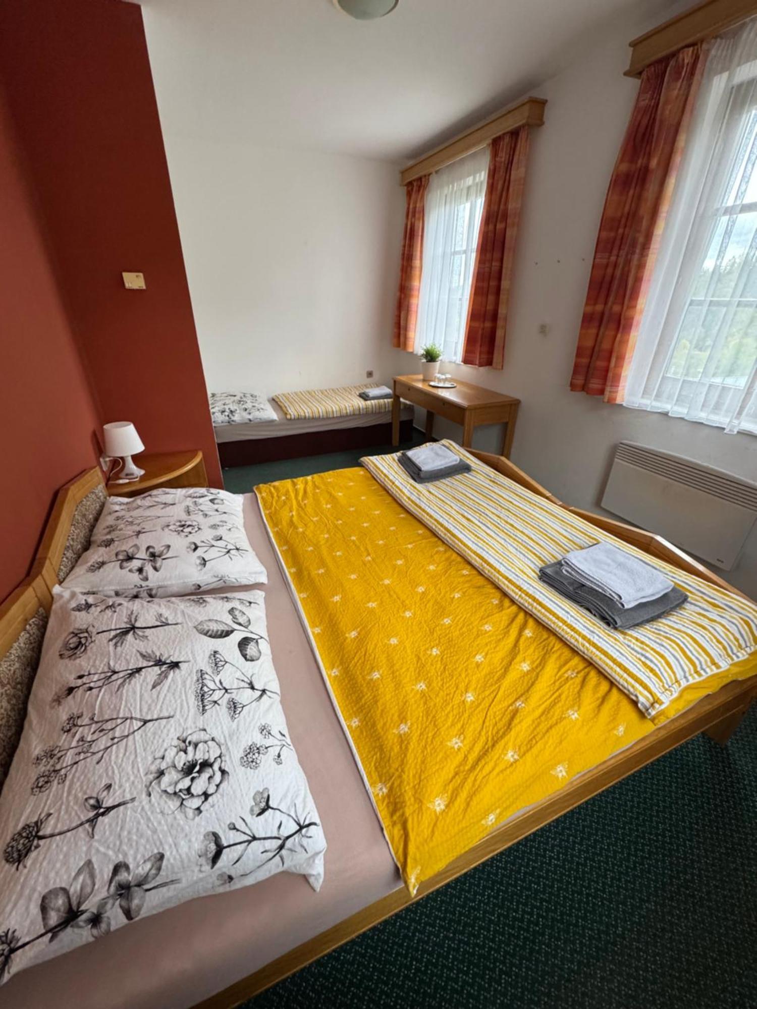 Lucni Dum Hotel Janské Lázně Kamer foto