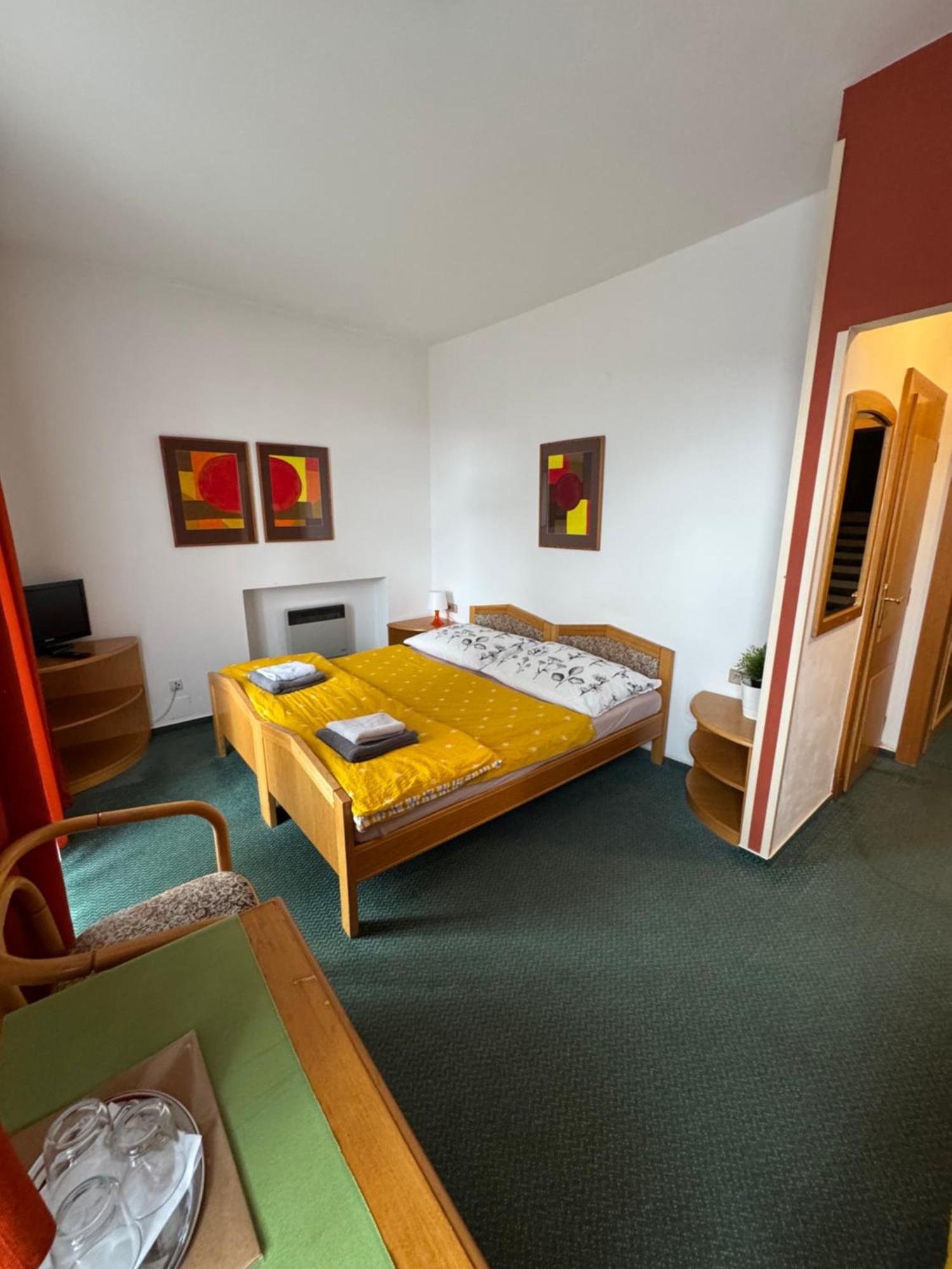 Lucni Dum Hotel Janské Lázně Kamer foto