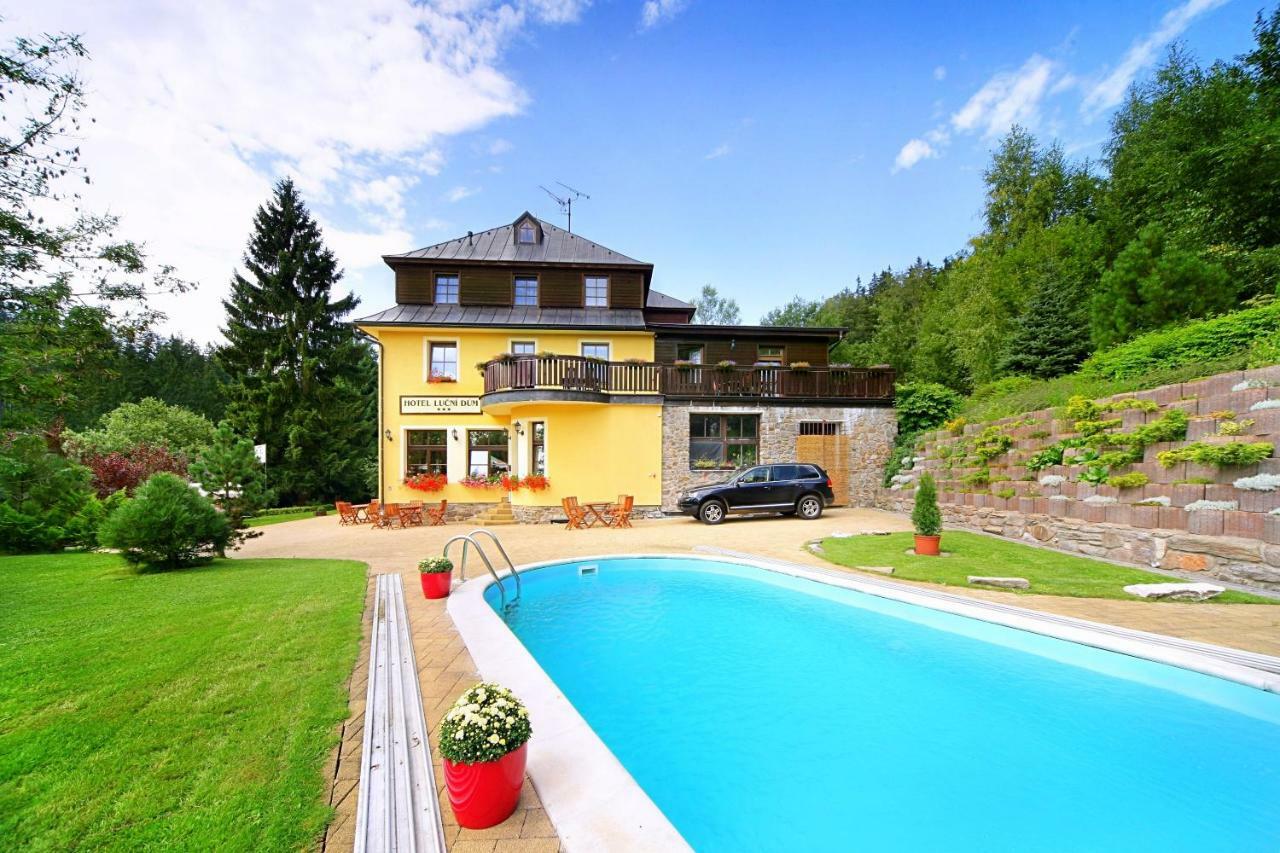 Lucni Dum Hotel Janské Lázně Buitenkant foto